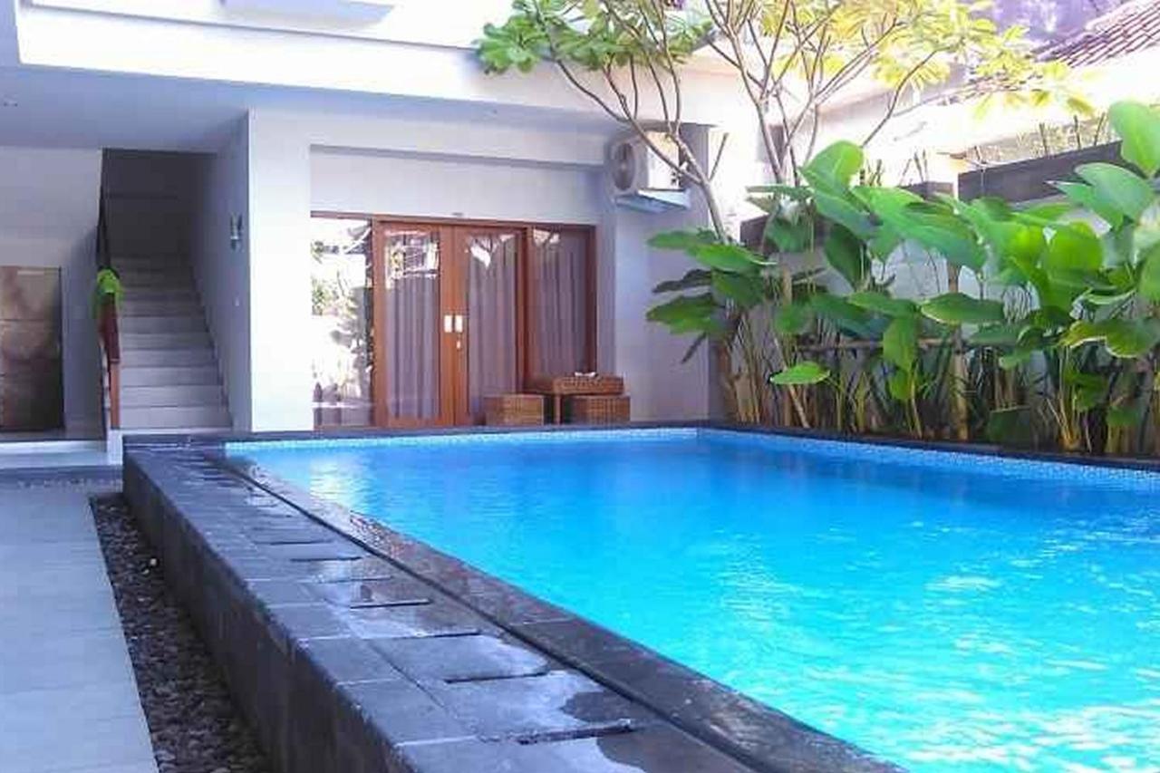 Reddoorz At Kerobokan Seminyak 2 Kültér fotó