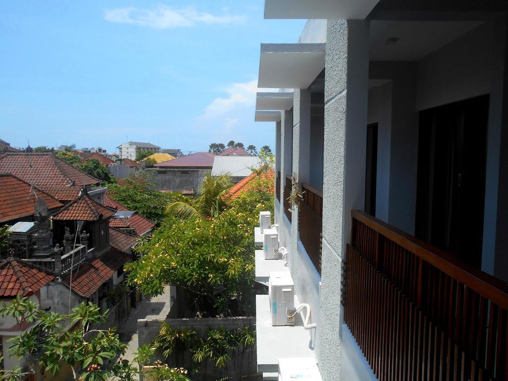 Reddoorz At Kerobokan Seminyak 2 Kültér fotó