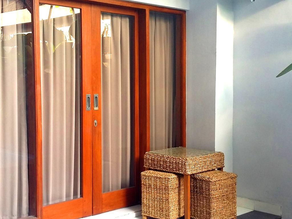 Reddoorz At Kerobokan Seminyak 2 Kültér fotó