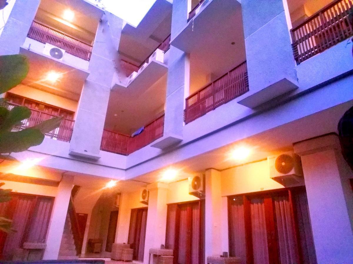 Reddoorz At Kerobokan Seminyak 2 Kültér fotó