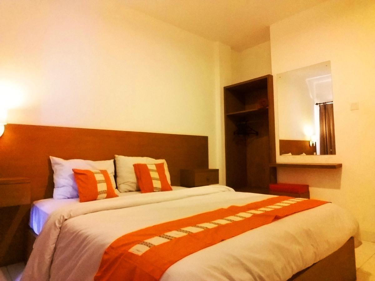 Reddoorz At Kerobokan Seminyak 2 Kültér fotó