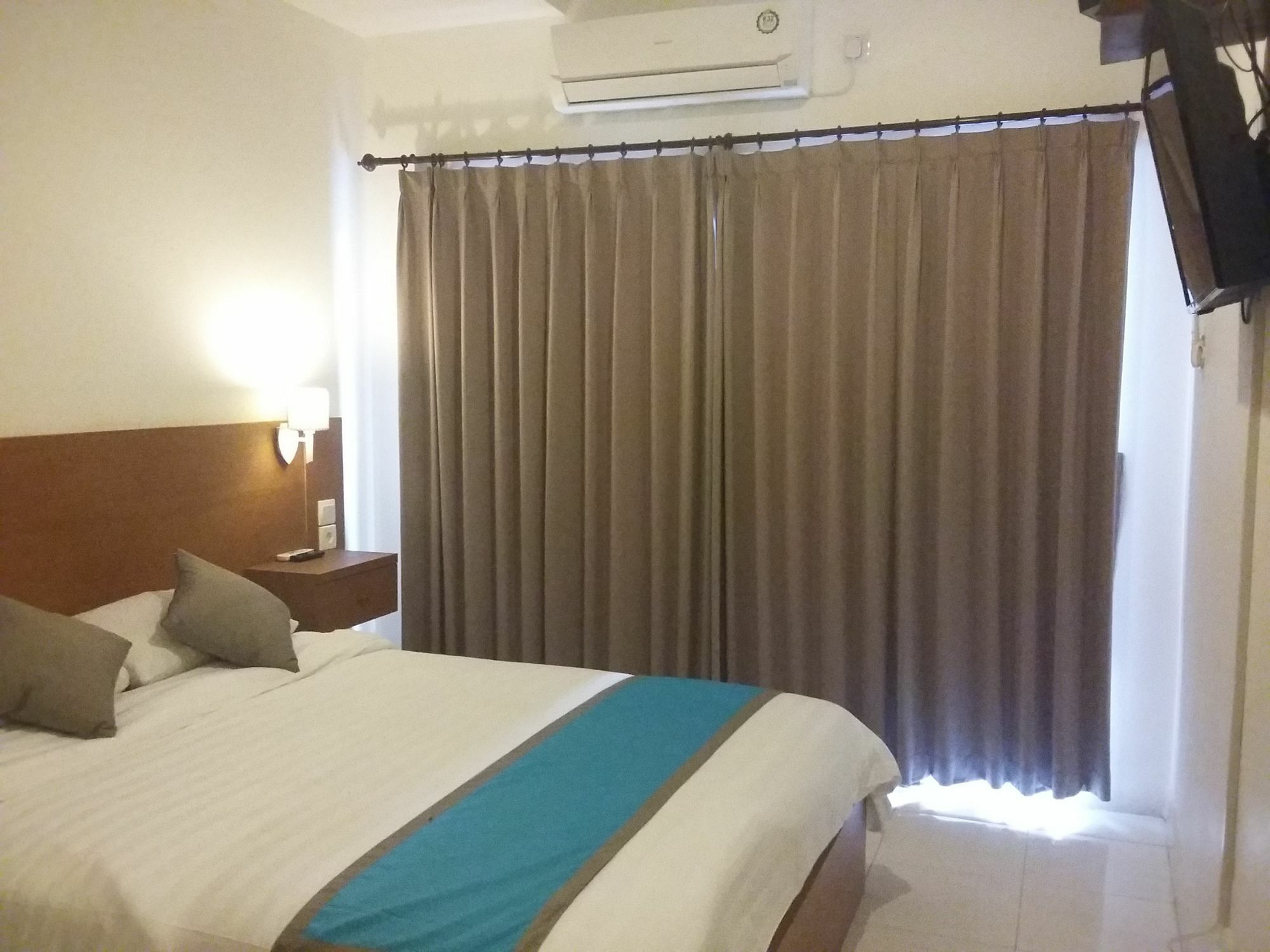 Reddoorz At Kerobokan Seminyak 2 Kültér fotó