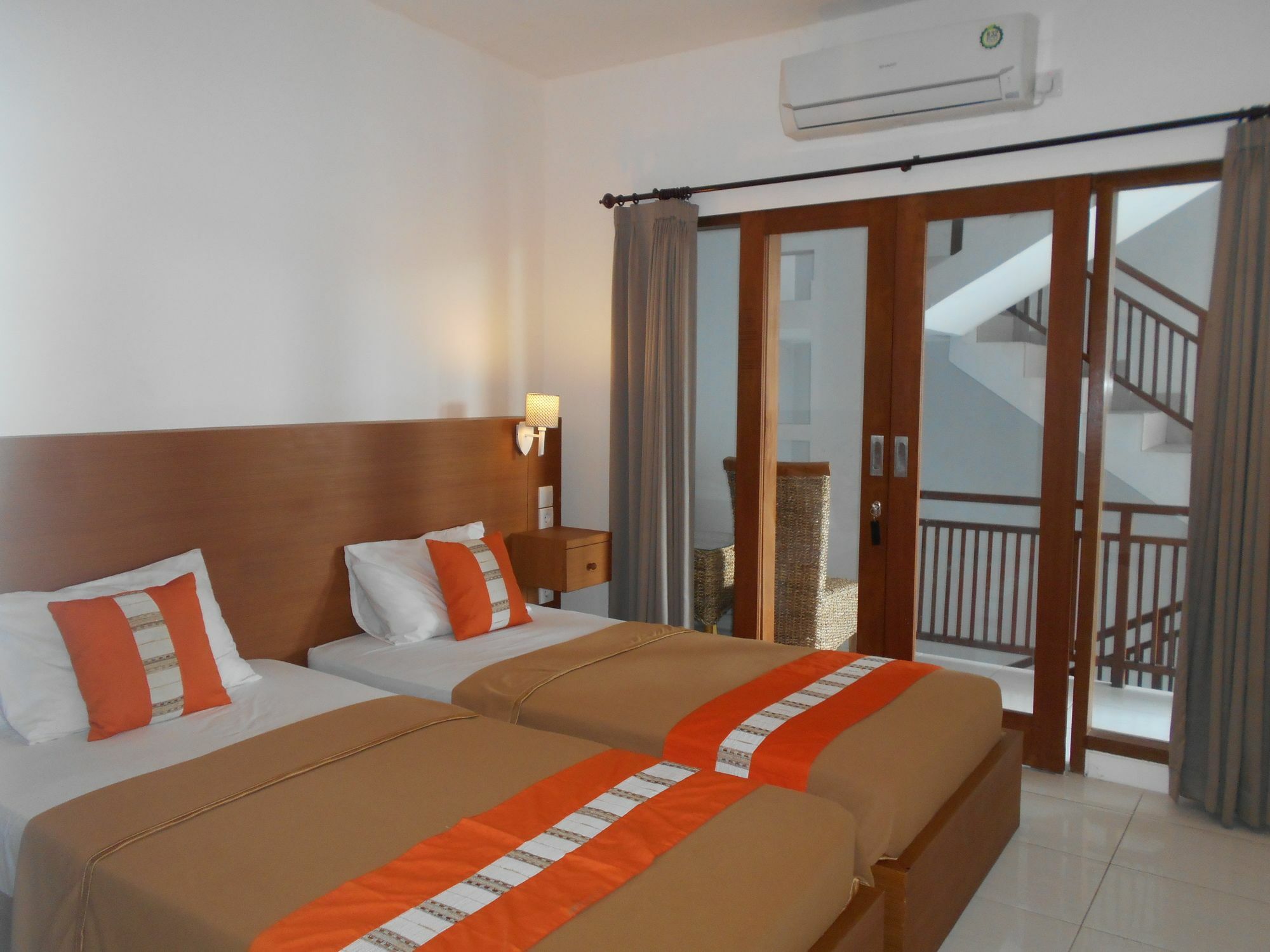Reddoorz At Kerobokan Seminyak 2 Kültér fotó