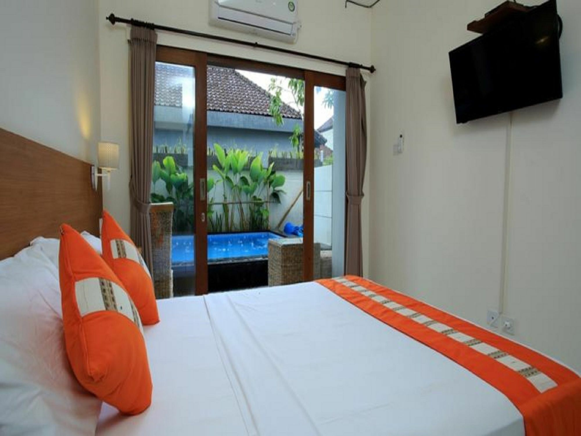 Reddoorz At Kerobokan Seminyak 2 Kültér fotó