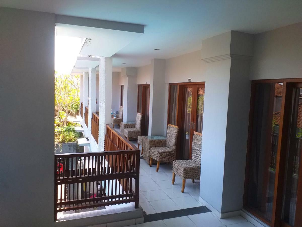 Reddoorz At Kerobokan Seminyak 2 Kültér fotó