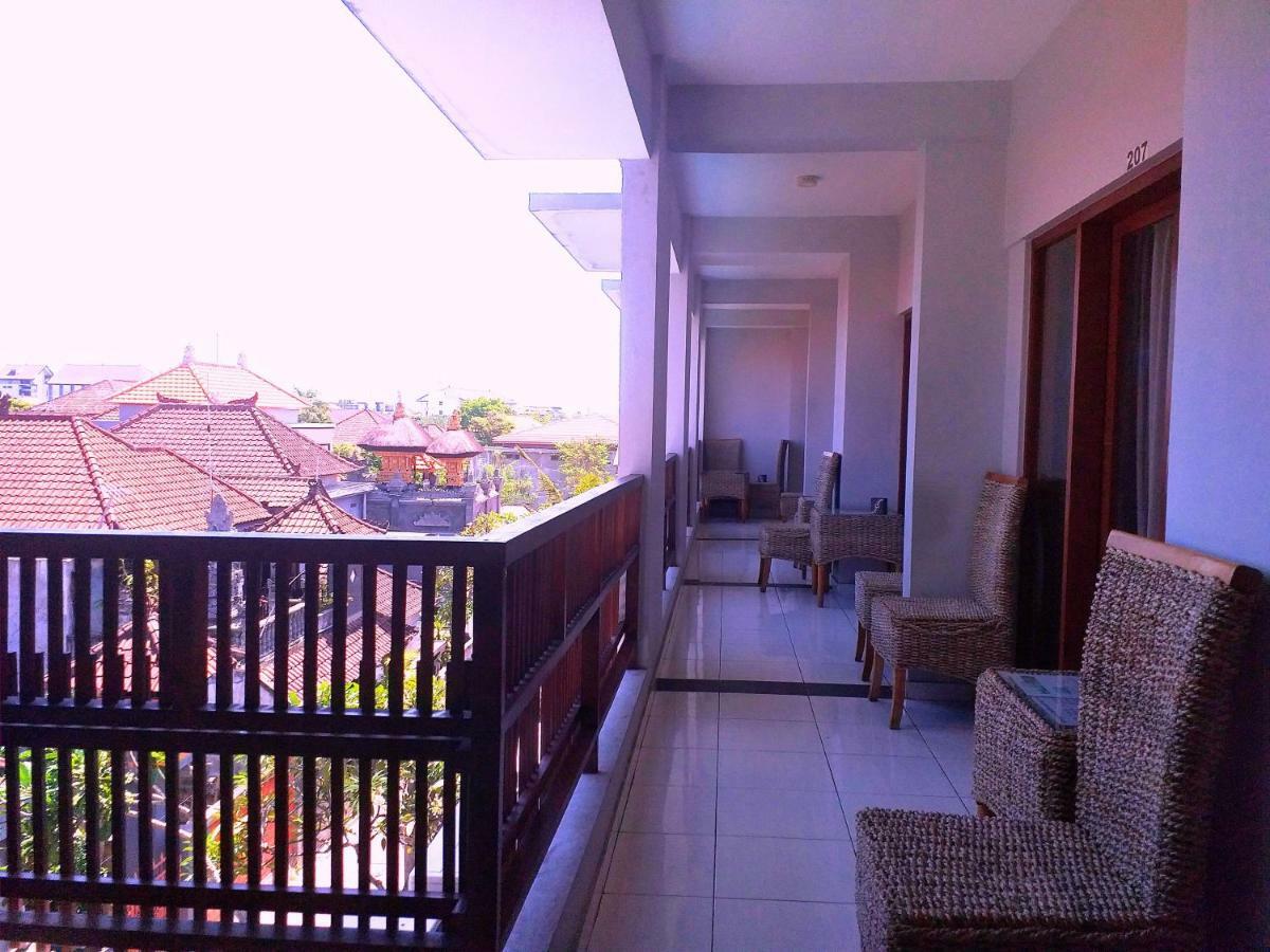 Reddoorz At Kerobokan Seminyak 2 Kültér fotó